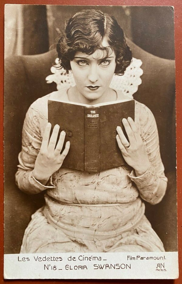 Carte Postale ancienne GLORIA SWANSON n°18 Film Paramount Fourniture